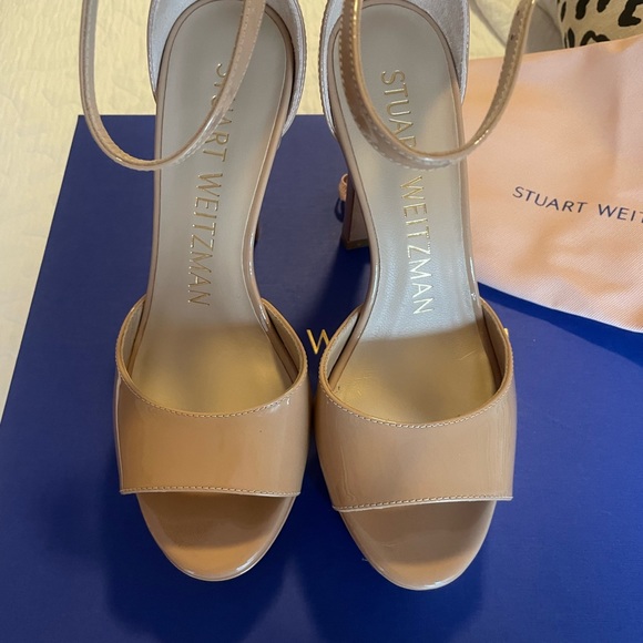 Stuart Weitzman - Picture 6 of 13